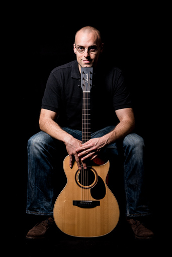 Markus Neeb - Dozent der Acoustic Music School für Gitarre und Fingerstyle - Bild 01